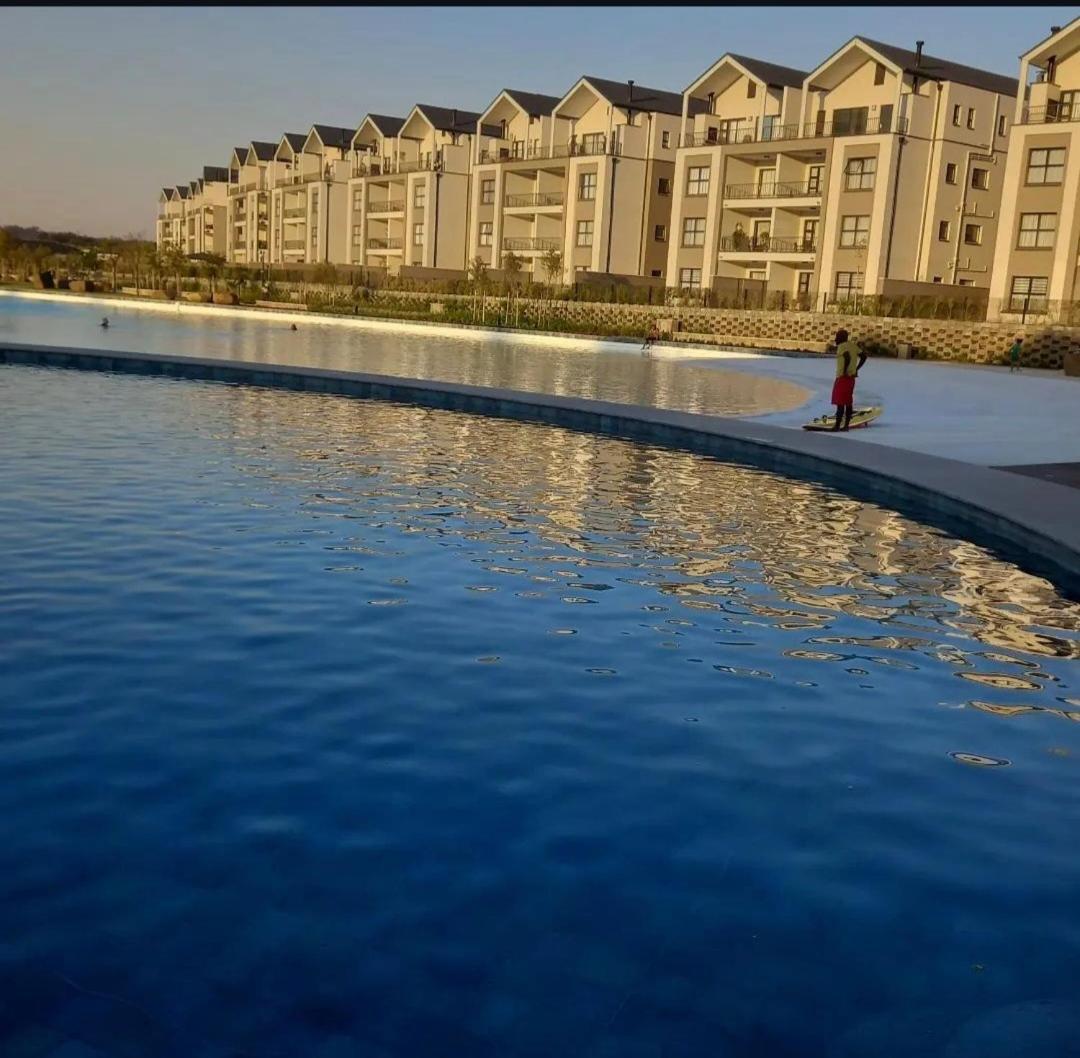 The River-View Apartment Midrand Bagian luar foto